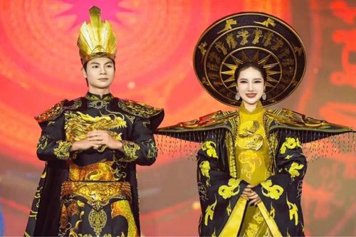 Giá trị di sản và vẻ đẹp dân tộc trong áo dài