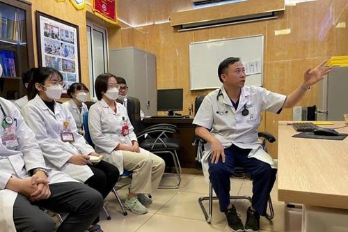 Ngọn lửa nhân ái giữa đời thường: 'Lương y như từ mẫu' tại Bệnh viện Đại học Y Hà Nội - Cơ sở Hoàng Mai
