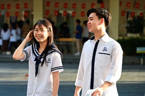 Thí sinh tự tin bước vào môn thứ hai thi tốt nghiệp THPT 2025