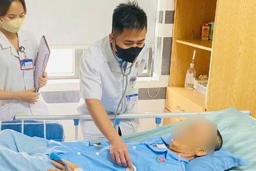 Y tế huyện cứu sống bệnh nhân hôn mê sau xuất huyết não