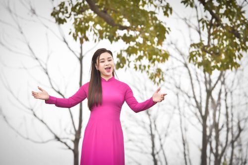 Ca sĩ 'Sao Mai' Phương Nga: 'Tôi tự làm đại gia của chính mình'