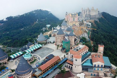 Bà Nà Hills lãi tiền tỷ mỗi ngày