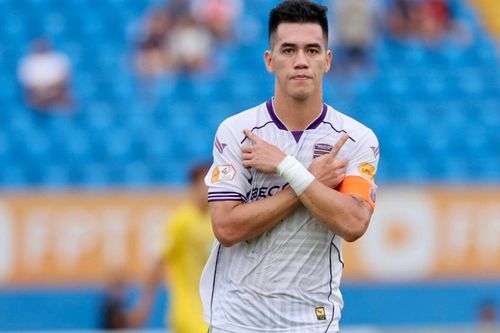 Tiến Linh hụt danh hiệu Vua phá lưới theo cách ít ai ngờ tới