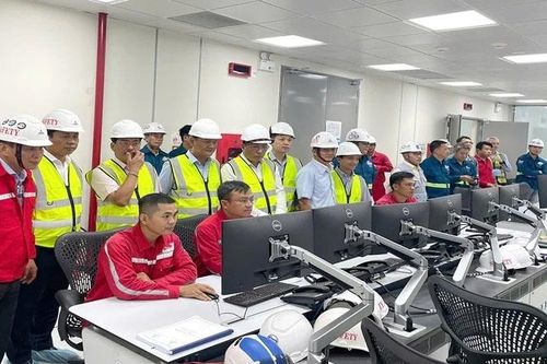 Thành công phát điện lần đầu Nhà máy điện Nhơn Trạch 4