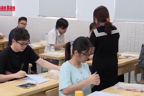 Kỳ thi tốt nghiệp THPT năm 2025 kết thúc an toàn, đề thi phù hợp năng lực thí sinh