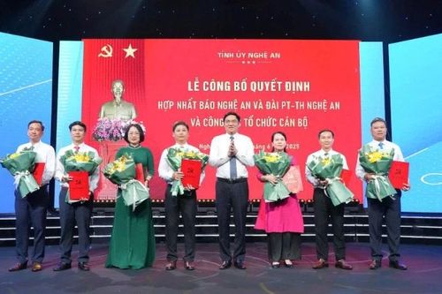 Công bố quyết định hợp nhất Báo Nghệ An và Đài Phát thanh-Truyền hình Nghệ An