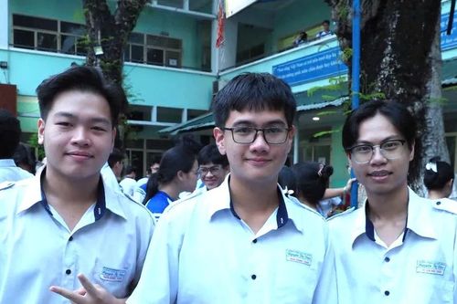TPHCM: Linh hoạt bố trí điểm thi thay thế cho thí sinh bị hư xe
