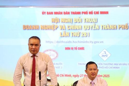 Doanh nghiệp phản ánh cán bộ ngân hàng soi kỹ hồ sơ, gây khó dễ