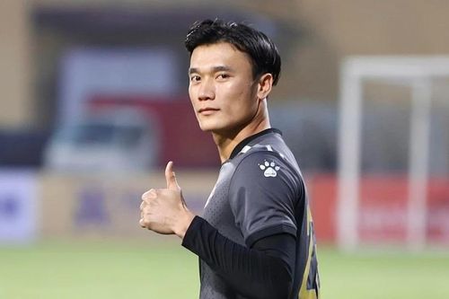 HLV Đà Nẵng đặt niềm tin vào Bùi Tiến Dũng ở trận play-off