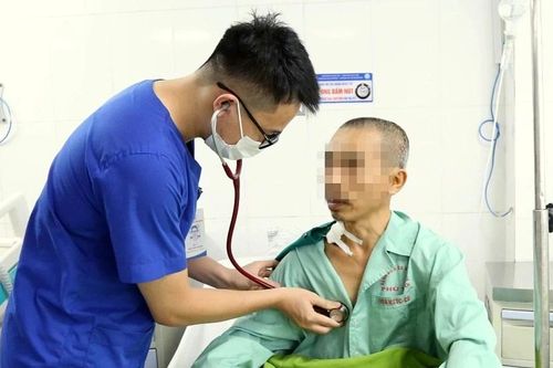 Hôn mê sau hai tháng ngã xe