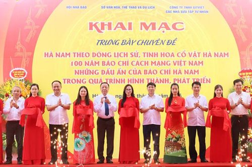 Hà Nam khai mạc trưng bày chuyên đề về lịch sử, cổ vật và 100 năm Báo chí Cách mạng Việt Nam