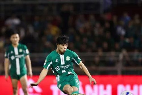 Khoảnh khắc Công Phượng hóa thành 'tội đồ' của Bình Phước