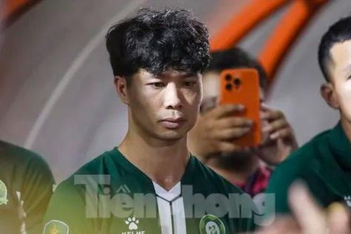 Công Phượng thẫn thờ sau thất bại tại trận play-off