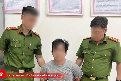 Khởi tố đối tượng đâm trọng thương cán bộ thi hành công vụ