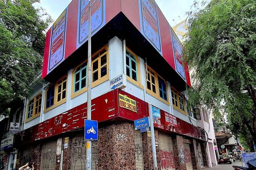 Mặt bằng trăm triệu/tháng ế khách, giá thuê vẫn cao chót vót