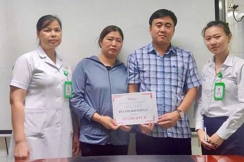 Bạn đọc báo VietNamNet ủng hộ hơn 67 triệu đồng cho 3 bố con bị tai nạn