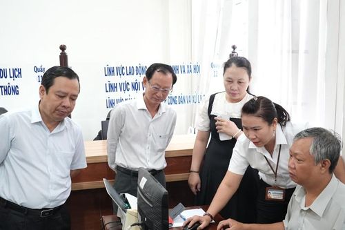 Lãnh đạo tỉnh Bến Tre kiểm tra vận hành thử mô hình chính quyền địa phương 2 cấp