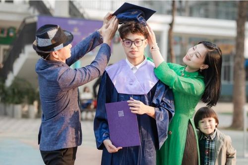 Con trai NSND Xuân Bắc hào hứng khoe kết quả thi tốt nghiệp THPT
