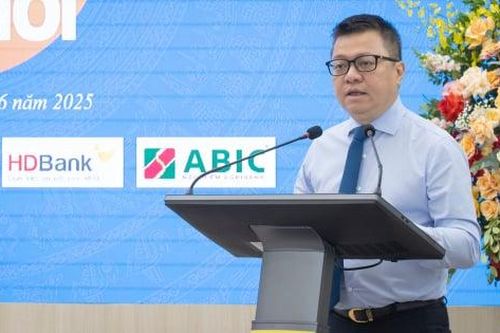 Báo Nhân dân phát động cuộc thi ảnh Báo chí 'Việt Nam trên hành trình đổi mới'