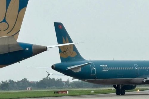 Thông tin việc va quệt máy bay tại Cảng hàng không quốc tế Nội Bài