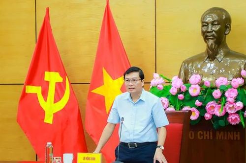 Lãnh đạo tỉnh Nghệ An: Tập huấn kỹ năng giải quyết TTHC cho cán bộ cấp xã theo hình thức 'cầm tay chỉ việc'