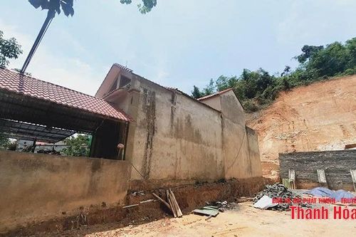 Nỗi lo lở sông, lở núi