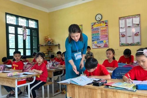 Thanh Hóa ký hợp đồng với hơn 3.800 giáo viên trước thời điểm vận hành bộ máy mới