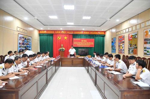 Quân chủng Hải quân kiểm tra kết quả thực hiện công tác 1389 tại Lữ đoàn 125