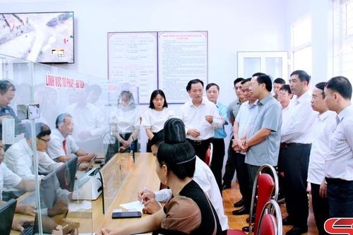 Tổ công tác theo quyết định 2106 của Bộ Chính trị Kiểm tra việc vận hành chính quyền địa phương 2 cấp tại Sơn La