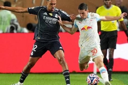 FIFA Club World Cup: Thắng Salzburg, Real Madrid giành vé đi tiếp