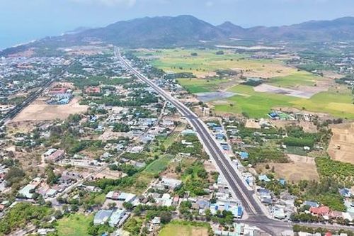 Bà Rịa-Vũng Tàu 34 năm từ vùng hoang sơ thành trung tâm công nghiệp cảng biển và du lịch