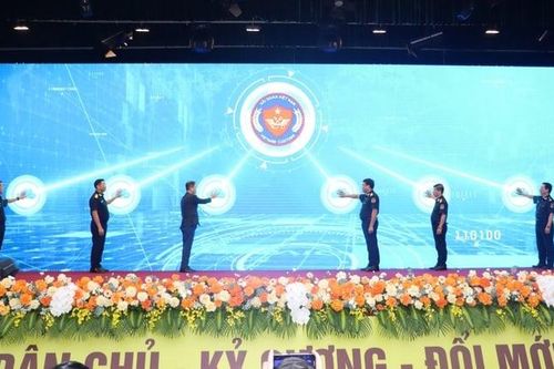Đẩy mạnh chuyển đổi số: Hải quan khởi động ứng dụng 'Vietnam Customs Data'