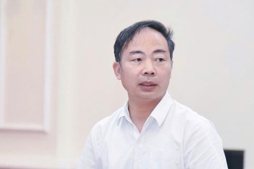 Bộ GD-ĐT sẽ xem xét, làm rõ phản ánh đề Toán và tiếng Anh nói 'rất khó'