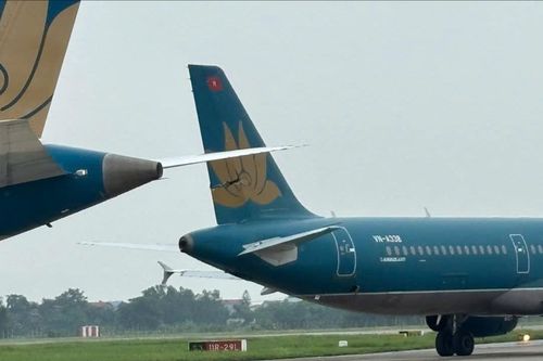 Va chạm giữa hai tàu bay tại Sân bay Nội Bài