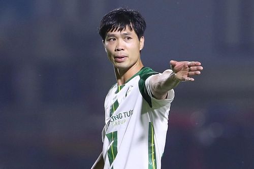 Đội Công Phượng thi đấu trận đắt giá nhất lịch sử