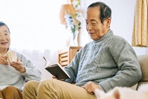 Tuổi già muốn sống thảnh thơi, đừng phạm 2 điều này khi con cái ngỏ lời vay tiền