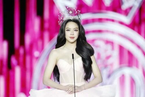 Màn final walk đầy cảm xúc của Hoa hậu Việt Nam 2022 Huỳnh Thị Thanh Thủy