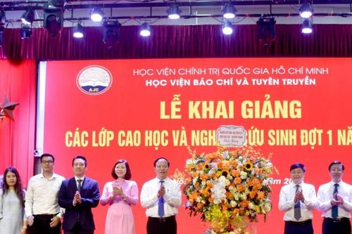 Khai giảng các lớp Cao học và Nghiên cứu sinh khóa 31 đợt 1 năm 2025