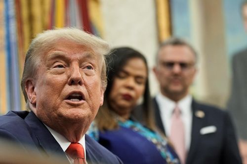 Ông Trump đạt được quyền lực chưa từng có
