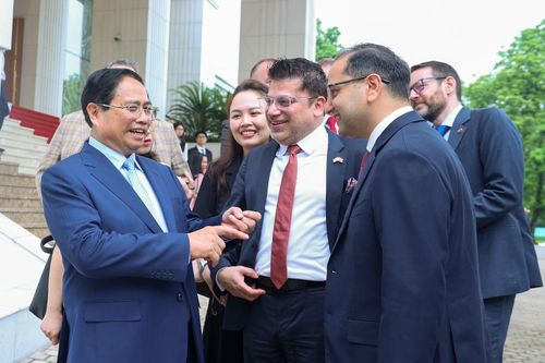 Thủ tướng muốn đưa thương mại, đầu tư Việt - Anh vượt 10 tỷ USD
