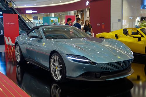 Cận cảnh siêu xe Ferrari Roma Spider thứ hai tại Việt Nam