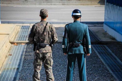 Hàn Quốc tái lập tuyến gác tại DMZ