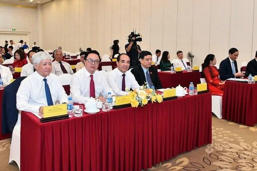 Gặp mặt các thế hệ Đại biểu Quốc hội của tỉnh Tuyên Quang