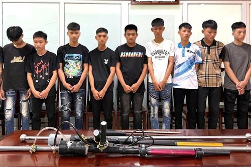 Quyết liệt xử lý các nhóm thanh thiếu niên mang theo hung khí, phóng xe máy bạt mạng trên đường