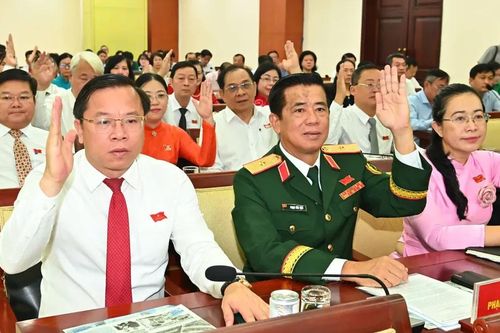 Bãi bỏ thí điểm thành lập Trung tâm Phục vụ hành chính công TPHCM