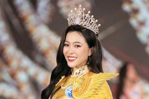 Nàng hậu đình đám công khai trùng tu nhan sắc