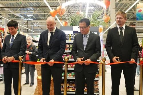 'Góc Việt Nam' chính thức lên kệ chuỗi siêu thị lớn nhất tại Nga