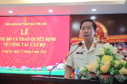 Công bố quyết định của Viện trưởng Viện Kiểm sát nhân dân Tối cao về công tác cán bộ