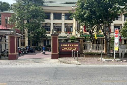 Nhiều chủ tịch, bí thư xã ở Nghệ An bất ngờ phải quay lại làm việc sau 6 tháng nghỉ hưu