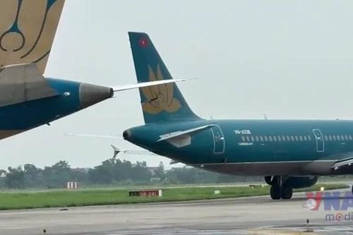 Đình chỉ bay hai tổ phi công sau vụ va chạm máy bay tại Nội Bài